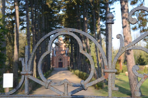 Bild vergr&ouml;&szlig;ern: Friedhof Gardelegen