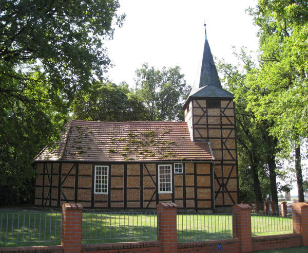 Bild vergrößern: Sichau Dorfkirche_ Foto Hansestadt Gardelegen