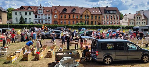 Bild vergrößern: Flohmarkt in Gardelegen