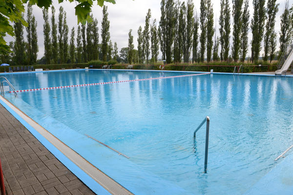 Bild vergrößern: Freibad Potzehne