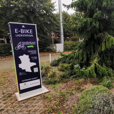 Bild vergrößern: E-Bike-Ladestation-Mieste