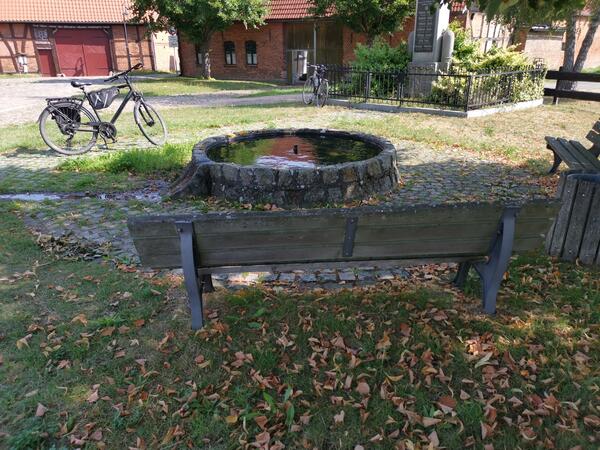 Bild vergr&ouml;&szlig;ern: Sitzb&auml;nke Ziepel
