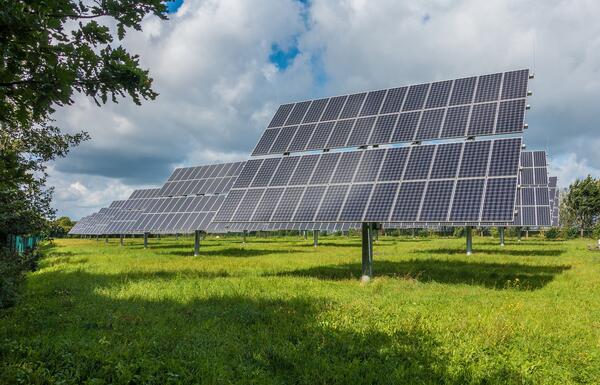 Bild vergrößern: Photovoltaikfreiflchenanlage