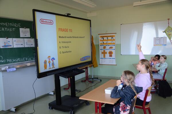Bild vergrößern: Digitale Tafeln in 6 Grundschulen
