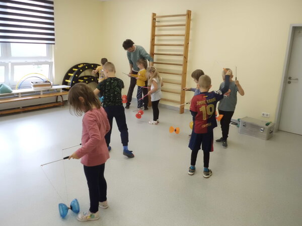 Bild vergr&ouml;&szlig;ern: Zirkus in der Kita Kr�melkiste