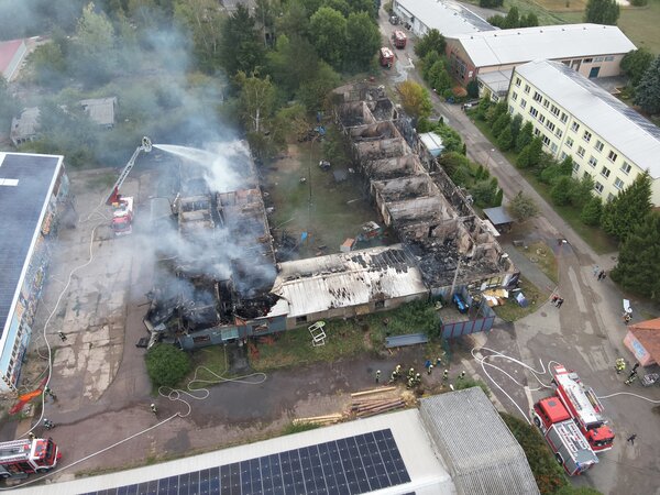 Bild vergr&ouml;&szlig;ern: Gro�brand